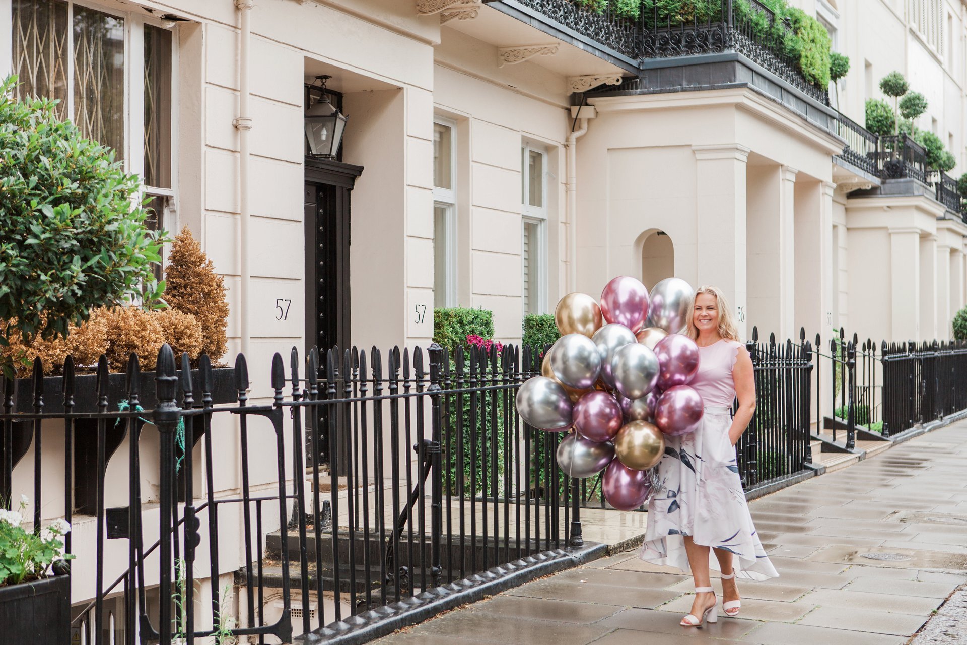 London brand photographer - AKP Branding Stories - London balloon artist - wedding balloons - event balloons